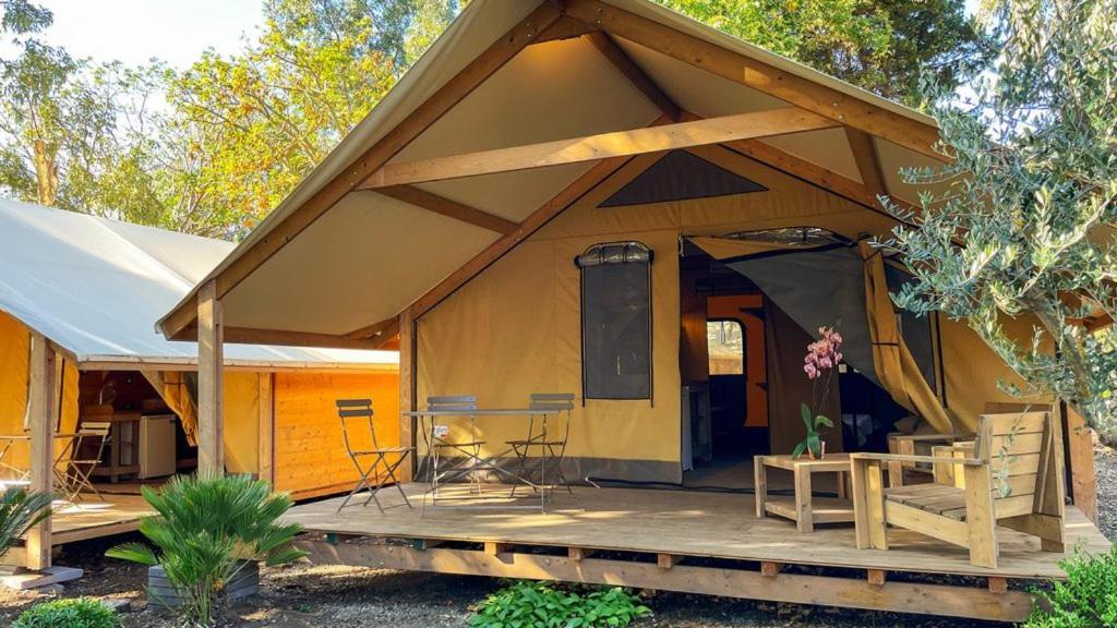 Il Pampaleone Glamping And Resort Acireale Luaran gambar